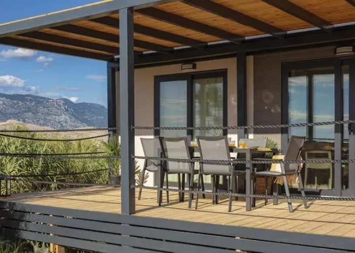 Terra Park Spiritos - Luxury Mobile House Ina 아파트