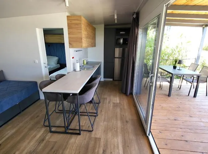 Terra Park Spiritos - Luxury Mobile House Ina *