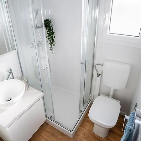 Terra Park Spiritos - Luxury Mobile House Ina Appartement Kolan