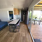 Terra Park Spiritos - Luxury Mobile House Ina *